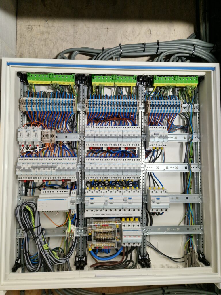 Electron Elektrotechniek